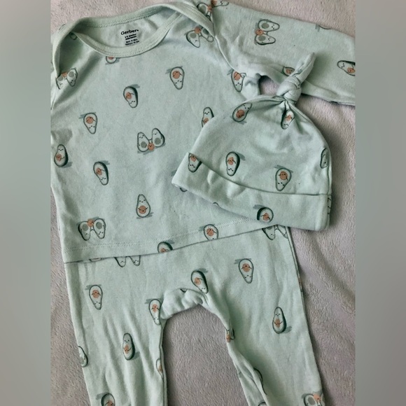 • 3 pieces avocado PJ matching set • Gerber• Baby clothing• 3-6 months old - Picture 2 of 4